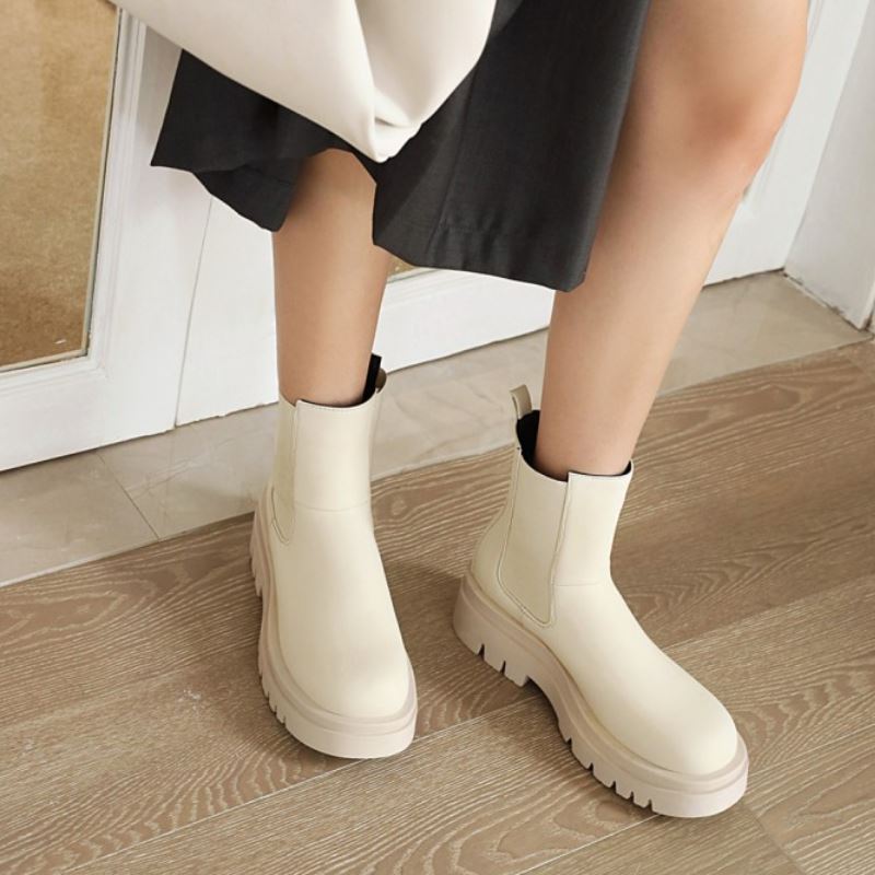 Klobige Plateaustiefel für Damen