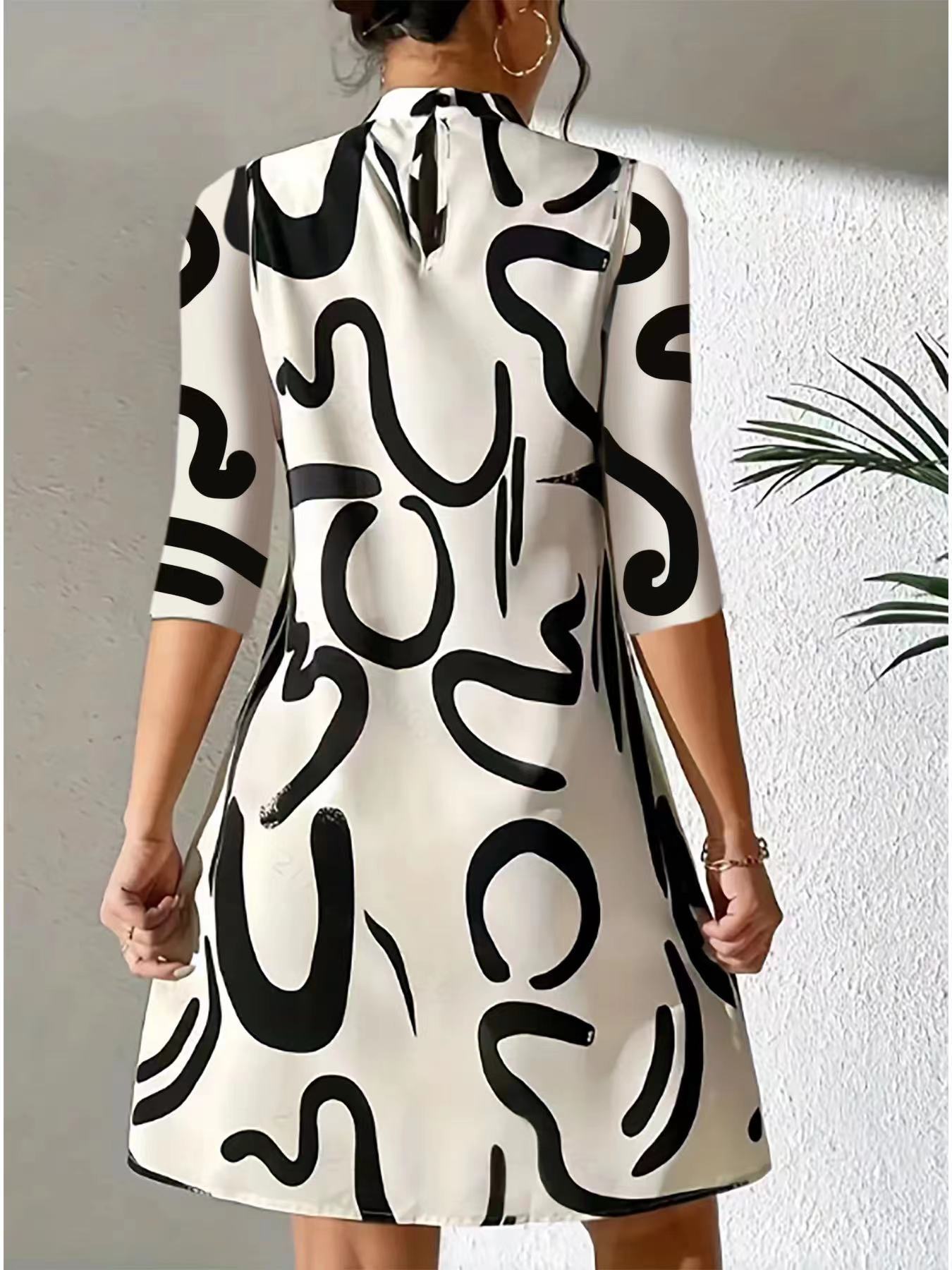 Damen Mini Kleid für den Sommer mit abstraktem Muster