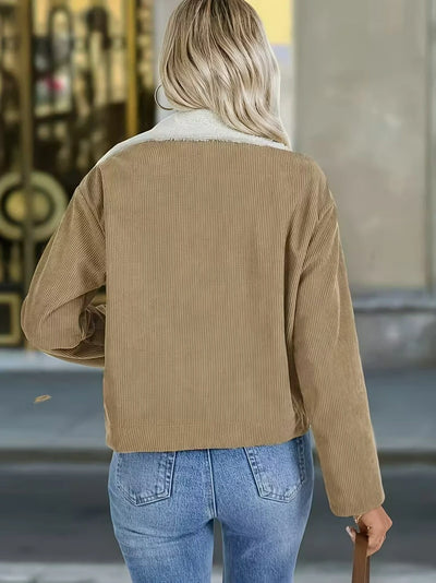 Damen-Cordjacke mit Taschen und Knöpfen