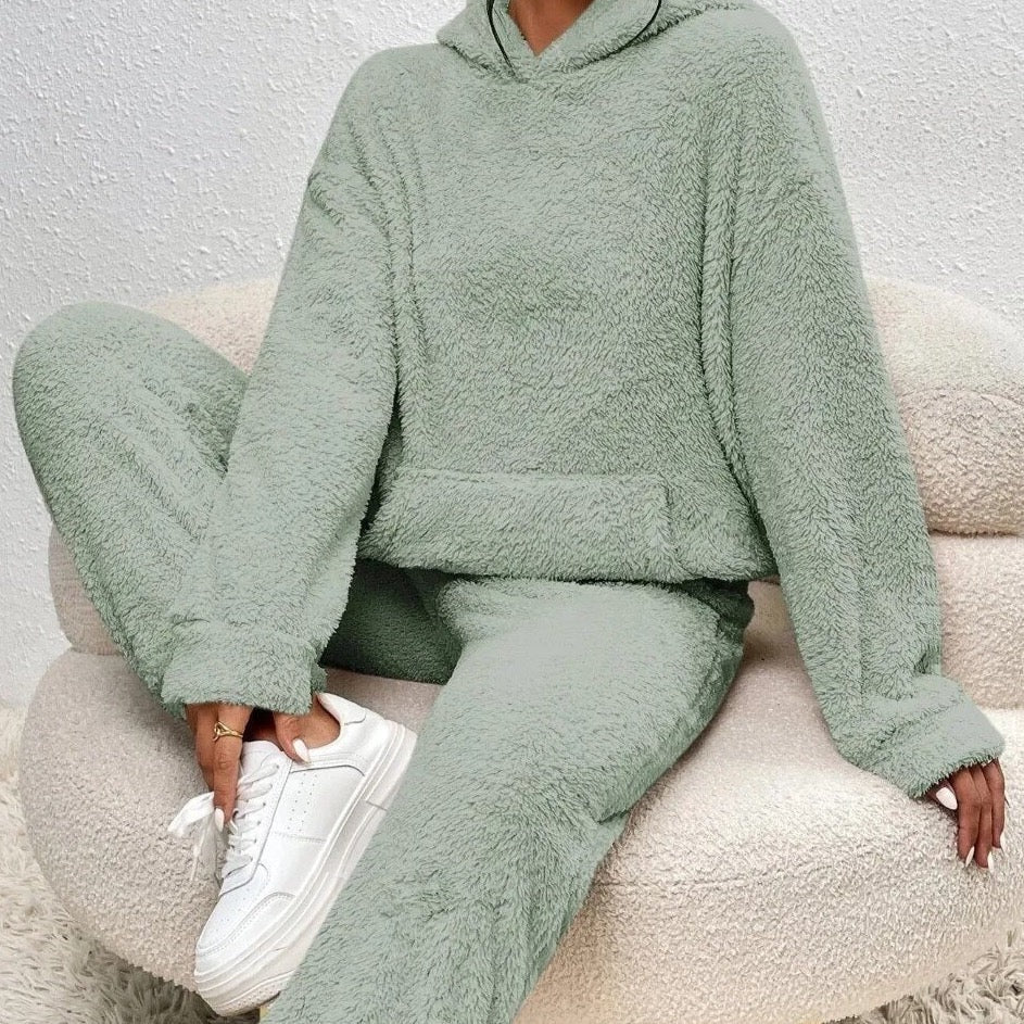 Damen-Hoodie und Jogginghose im Set