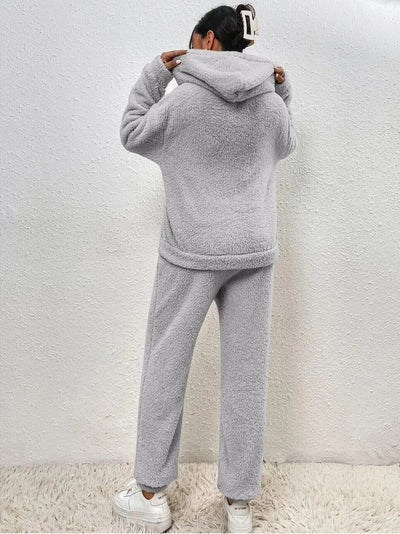 Damen-Hoodie und Jogginghose im Set