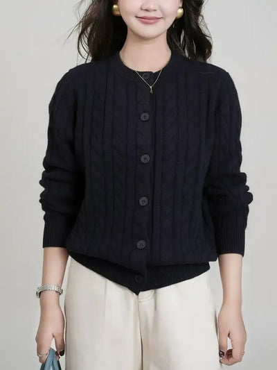 Damen-Strickjacke mit Knopfleiste und Zopfmuster
