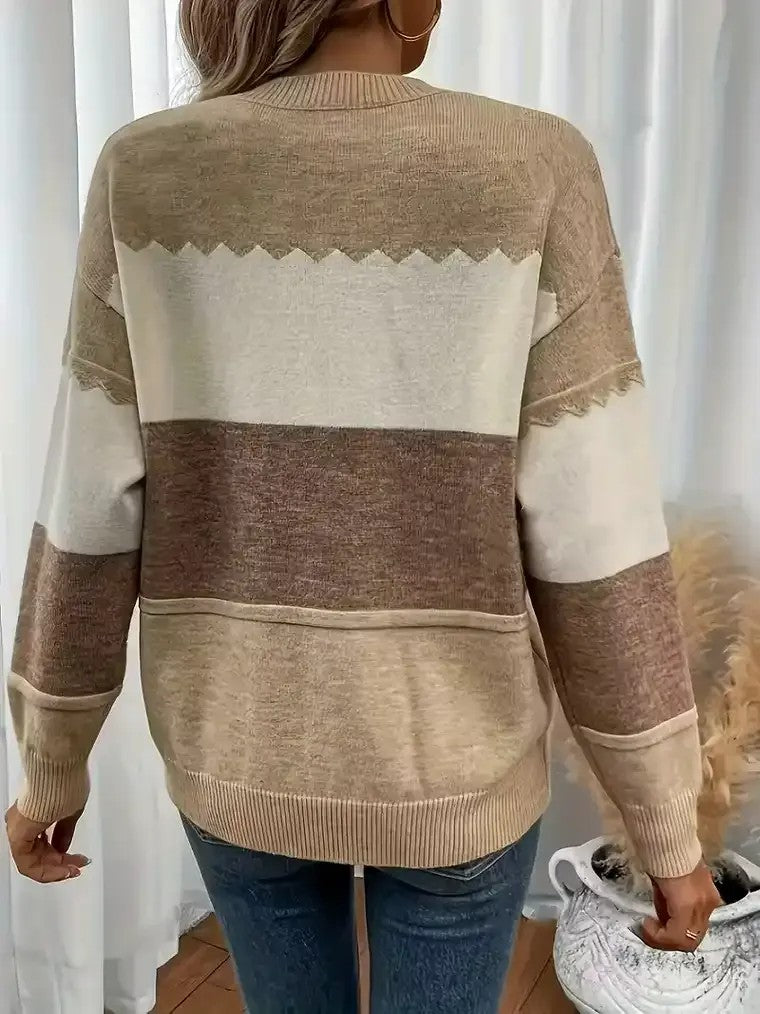 Damenpullover in Beige mit Colour-Blocking