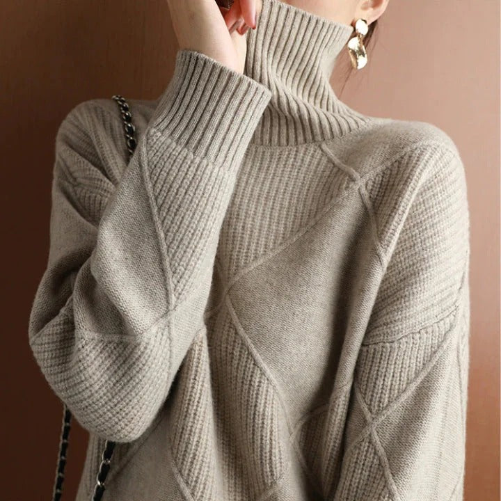 Damenpullover mit Rautenmuster
