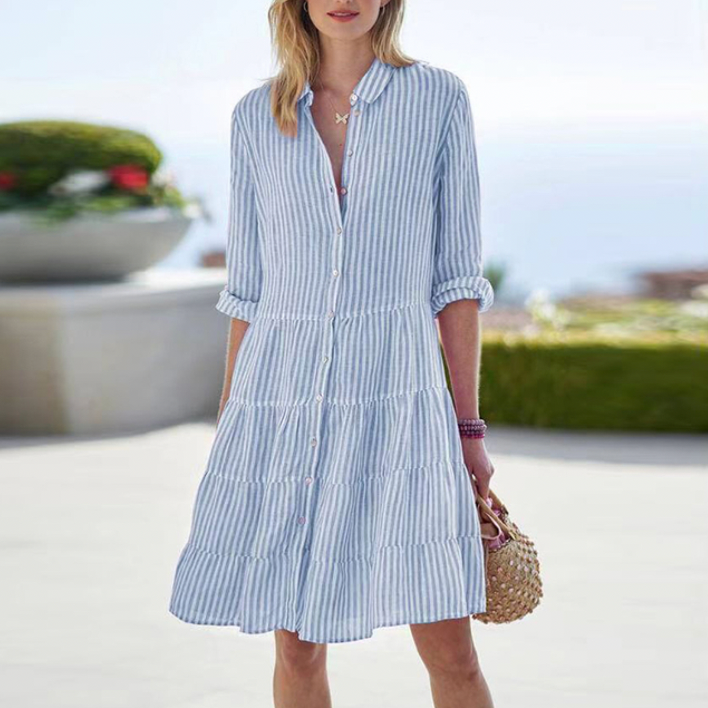 Gestreiftes Sommerkleid für Damen